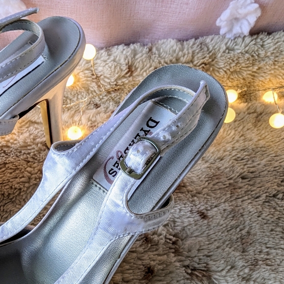 Bridal High Heels 8 - Picture 4 of 13